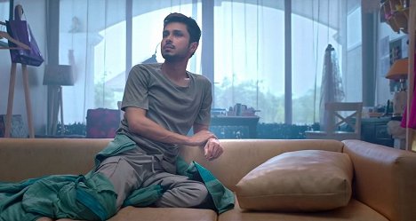 Amol Parashar - 36 Farmhouse - Film