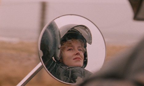 Rosy McEwen - Blue Jean - Van film