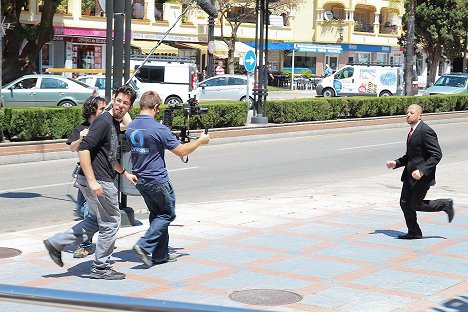 Alejandro Montecatine, Lolo Martín - Un tipo apresurado - Z realizacji