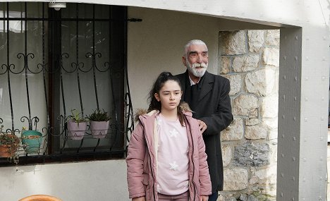Beren Nur Karadiş, Cezmi Baskın - The Judgment - Episode 22 - Photos
