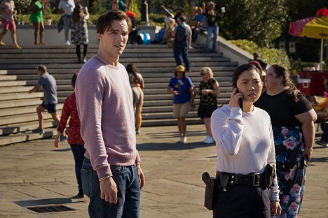 Nicholas Hoult, Awkwafina - Renfield - Film