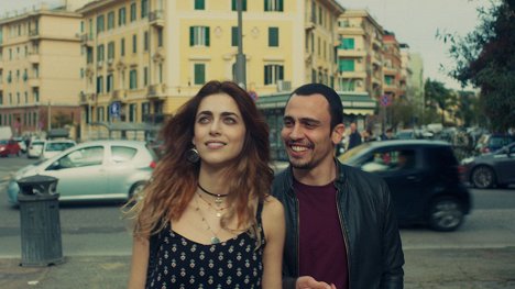 Miriam Leone, Simone Liberati - L'amore a domicilio - Film