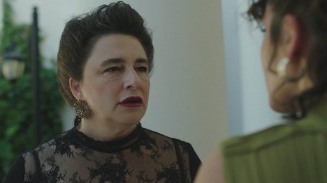 Esra Dermancıoğlu - Bir Küçük Gün Işığı - Son Veda - Z filmu
