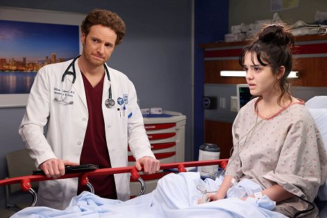 Nick Gehlfuss, Galilea La Salvia - Chicago Med - What You See Isn't Always What You Get - Film