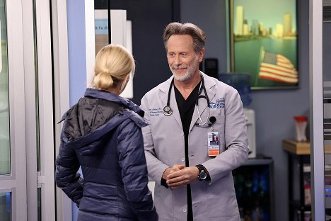 Steven Weber - Chicago Med - Es ist, wie es ist, bis es anders ist - Filmfotos