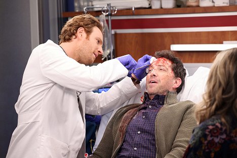 Nick Gehlfuss, Dan Bucatinsky - Chicago Med - This Could Be the Start of Something New - Photos