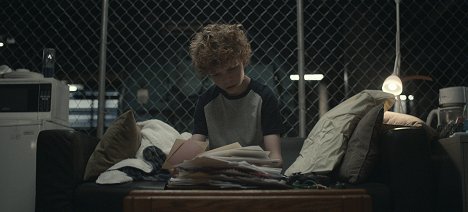 Colin O'Brien - Kedves Edward - A papír veri a követ - Filmfotók