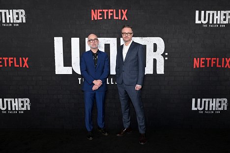 Luther: The Fallen Sun US Premiere at The Paris Theatre on March 08, 2023 in New York City - Neil Cross, Jamie Payne - Luther: Pád z nebes - Z akcií