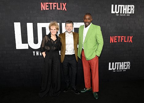 Luther: The Fallen Sun US Premiere at The Paris Theatre on March 08, 2023 in New York City - Lorraine Ashbourne, Andy Serkis, Idris Elba - Luther: The Fallen Sun - De eventos