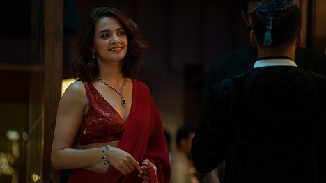 Surveen Chawla - Rana Naidu - De la película