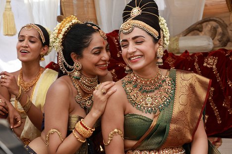 Trisha Krishnan, Sobhita Dhulipala - Ponniyin Selvan: I - Filmfotos