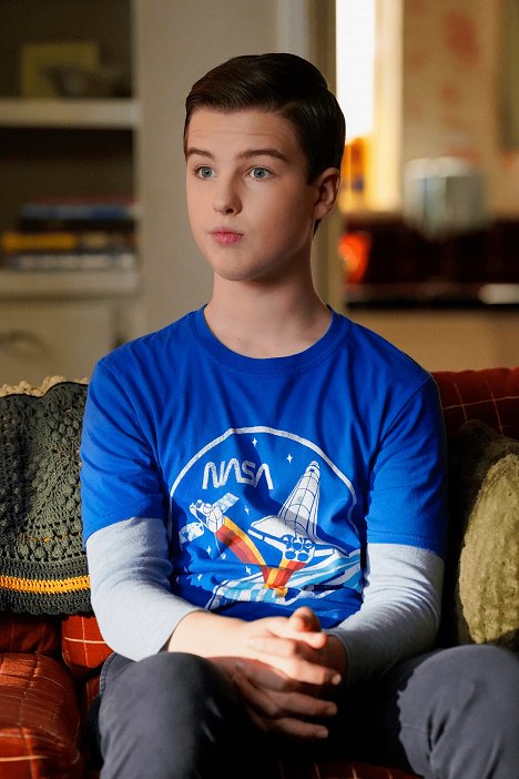 Iain Armitage - Young Sheldon - A Baby Shower and a Testosterone-Rich Banter - Kuvat elokuvasta