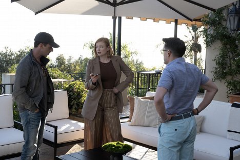 Jeremy Strong, Sarah Snook - Succession - The Munsters - Photos