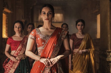 Manushi Chhillar - Samrat Prithviraj - De filmes