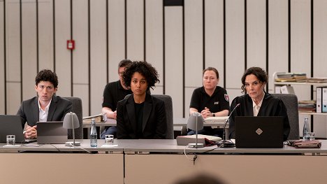 Larissa Sirah Herden, Désirée Nosbusch - Ein Fall für Conti - Meine zwei Gesichter - Filmfotos