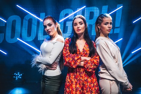 Kristal Shine, Anna Šulcová, Dominique Alagia - Cool Girl! - Promoción