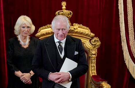 Camilla, Queen Consort, King Charles III - König Charles III. - Van film