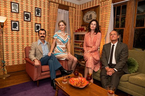 Justin Theroux, Judy Greer, Lena Headey, Woody Harrelson - White House Plumbers - Einbruch in Beverly Hills - Werbefoto