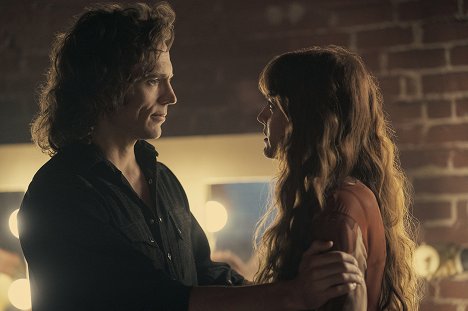 Sam Claflin, Riley Keough - Daisy Jones & the Six - Track 9: Feels Like the First Time - Photos