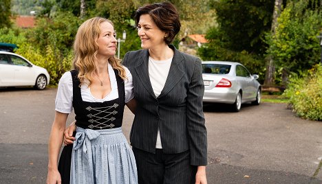 Theresa Scholze, Martina Gedeck - Daheim in den Bergen - Alte Pfade – Neue Wege - Z filmu