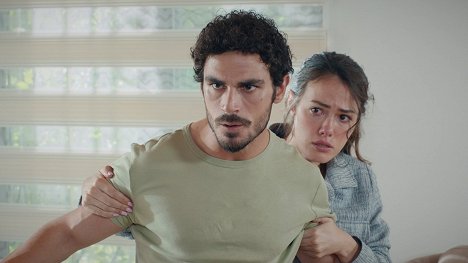 Erdem Kaynarca, Gülper Özdemir - Gül Masalı - De la película