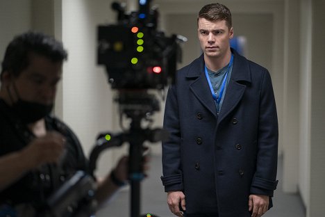 Gabriel Basso - The Night Agent - En eaux profondes - Tournage