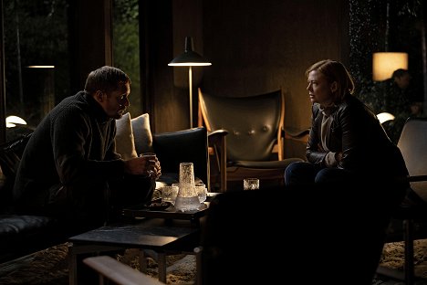Alexander Skarsgård, Sarah Snook - Boj o moc - Seznam smrti - Z filmu