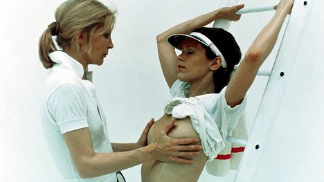 Jeanne Colletin, Sylvia Kristel - Emanuela - Filmfotos