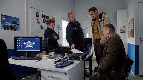 Béla Dóra, Erik Konfár, Steve Hajdu, Szabolcs Bede Fazekas - Drága örökösök - A visszatérés - Veszett ügyek - Filmfotos