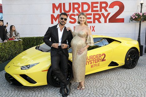 Netflix Premiere of Murder Mystery 2 on March 28, 2023 in Los Angeles, California - Júlio Rocha - Zabójcze wesele - Z imprez