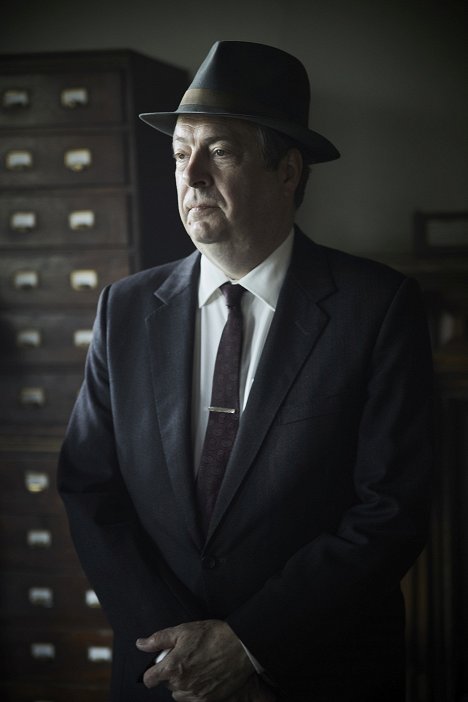 Roger Allam - Endeavour - Oracle - De la película