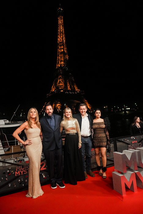 Paris Special Screening - Jennifer Aniston, Adam Sandler, Mélanie Laurent, Dany Boon, Kuhoo Verma - Vražda v Paříži - Z akcí