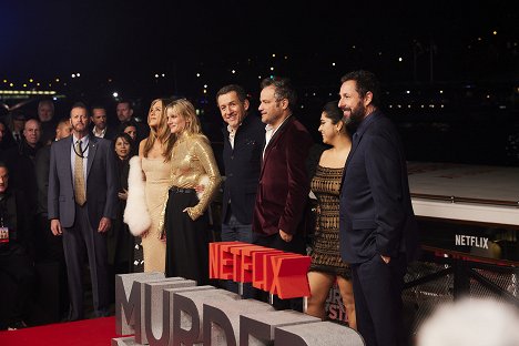 Paris Special Screening - Jennifer Aniston, Mélanie Laurent, Dany Boon, Jeremy Garelick, Kuhoo Verma, Adam Sandler - Murder Mystery 2 - De eventos