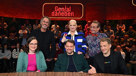 Helene Bockhorst, Hugo Egon Balder, Max Giermann, Hella von Sinnen, Wigald Boning, Oliver Pocher - Genial daneben - Promo