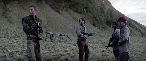 Ebon Moss-Bachrach, Diego Luna - Star Wars : Andor - A fejsze felejt - Filmfotók