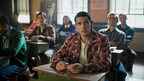 Casey Cott - Riverdale - Chapter One Hundred Eighteen: Don't Worry Darling - Photos