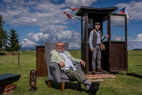 Jan Hraběta, Miroslav Táborský - Stopy Járy Cimrmana - Rozhledny a sochy - Filmfotók