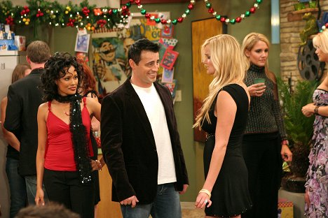 Mieko Hillman, Matt LeBlanc, Brande Roderick - Joey - Joey and the Christmas Party - Film