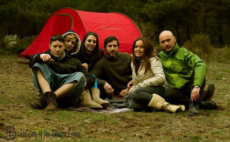Rubén del Álamo Gómez, Daniela M. Xandru, Mariana Rezk, José Fopiani, Giselle Carrera, George Karja - La dama del bosque maldito - Tournage