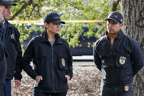Katrina Law, Wilmer Valderrama - Agenci NCIS - Second Opinion - Z filmu