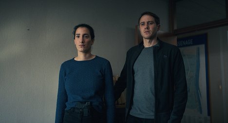 Mouna Soualem, Bastien Bouillon - Noc 12. - Z filmu