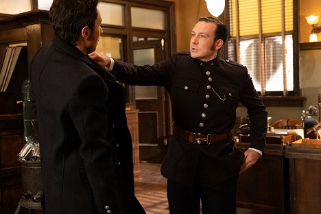 Lachlan Murdoch - Murdoch Mysteries - Sometimes They Come Back, Part 1 - Photos