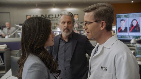 Katrina Law, Gary Cole, Brian Dietzen - Agenci NCIS - Kompromat - Z filmu
