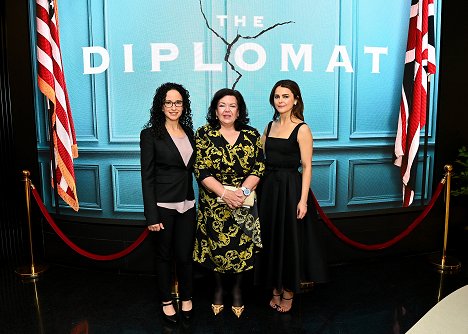 The Diplomat - DC Special Screening at Motion Picture Association of America on April 19, 2023 in Washington, DC - Debora Cahn, Keri Russell - Diplomatische Beziehungen - Season 1 - Veranstaltungen