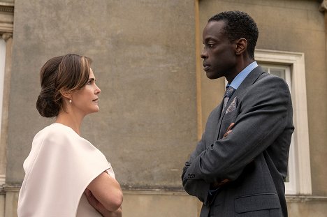 Keri Russell, Ato Essandoh - Diplomatické vztahy - Jako Popelka - Z filmu