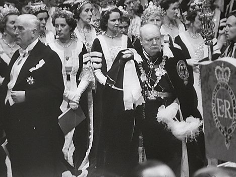 Winston Churchill - 1953: Korunovace Alžběty II. - Z filmu