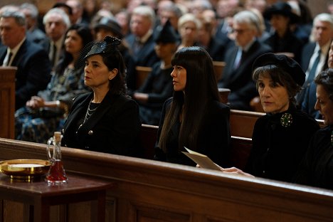 Hiam Abbass, Zoe Winters, Harriet Walter - Succession - Church and State - Photos