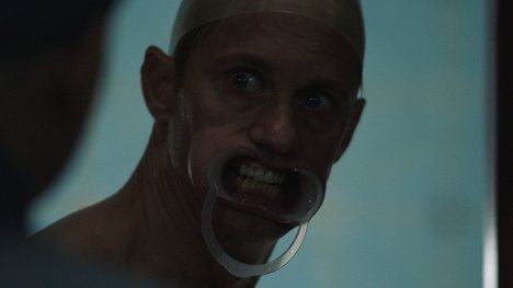 Alexander Skarsgård - Infinity Pool - Z filmu