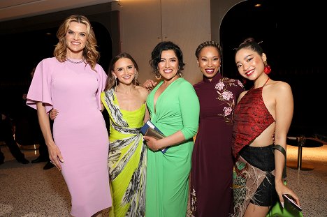 Netflix's A Tourist's Guide to Love special screening at Netflix Tudum Theater on April 13, 2023 in Los Angeles, California - Missi Pyle, Rachael Leigh Cook, Jacqueline Correa, Nondumiso Tembe - Turistický průvodce láskou - Z akcií