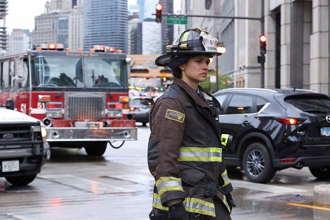 Miranda Ray Mayo - Chicago Fire - Diese Momente berühren die Ewigkeit - Filmfotos
